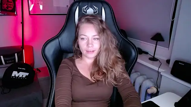 holly_xglam's Live XXX Chat