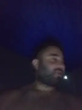 Activazo1998's Live XXX Chat