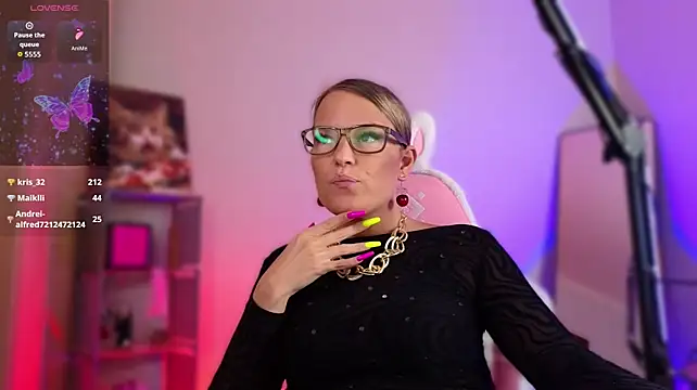 Lady_Shine's Live XXX Chat