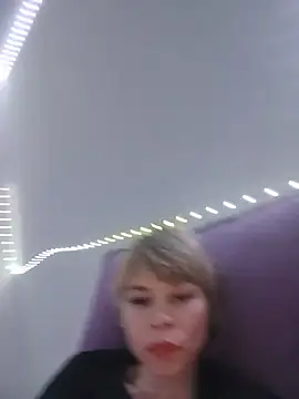 MaryPele Adlı Modelin Canlı XXX Sohbeti