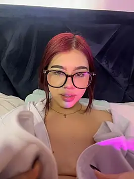Chat XXX en directo de Lily_Woodz