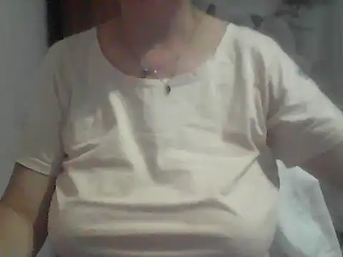 Chat +18 de EvelinaRose ao vivo
