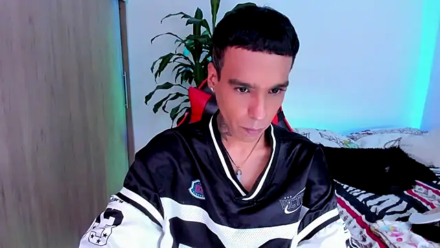 Czat XXX na żywo – Damianwhite