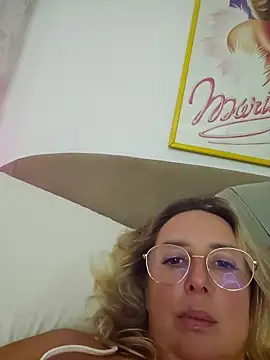 MariaRichi_ Adlı Modelin Canlı XXX Sohbeti