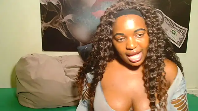Chat +18 de xxebony ao vivo
