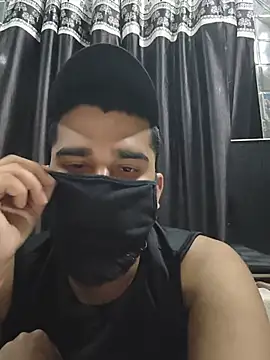 Chat XXX ao vivo de BeardKingoBack