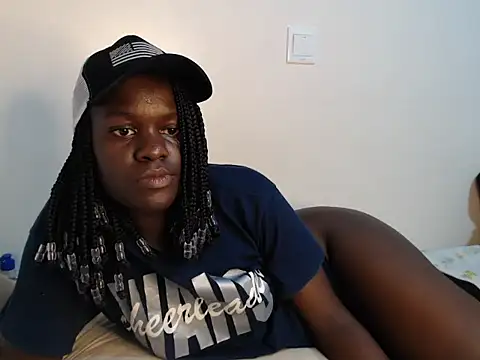 chichie_'s Live XXX Chat
