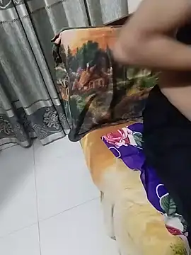 Red_Rose2 লাইভ XXX চ্যাট