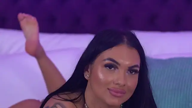 AliraNightvale Chat XXX in diretta
