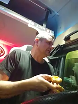 adas- – Naživo XXX chat