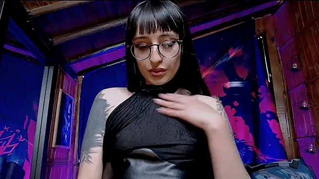 XXX chat uživo modela Tatsumakii_