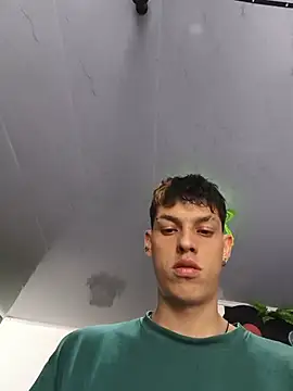 vlackniyaaa6565 Adlı Modelin Canlı XXX Sohbeti