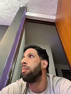 צ'אט XXX בשידור חי של Karim_mansur