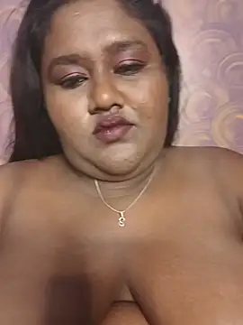 แชท XXX สดของ horny_diana