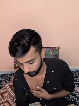 צ'אט XXX בשידור חי של bisexual_yhh