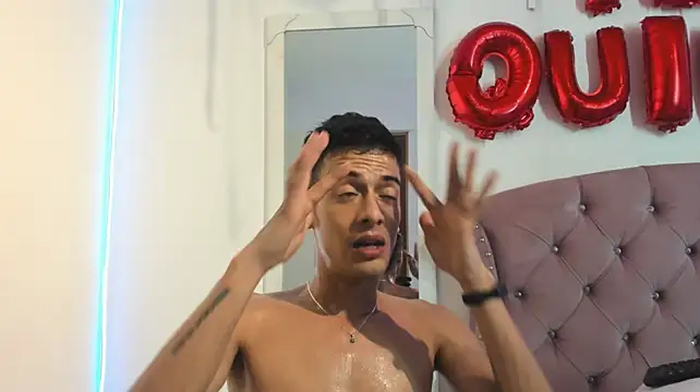 Axel_Collin7's Live XXX Chat
