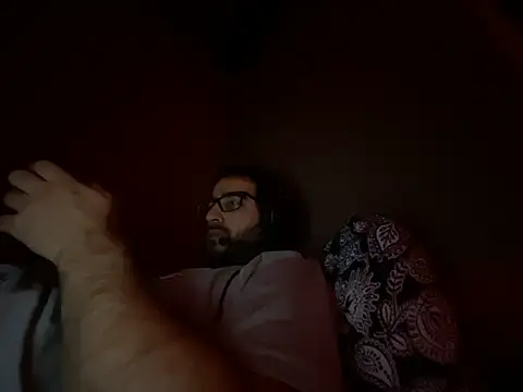 young_bear06 Chat XXX live