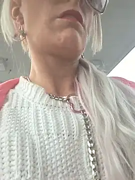 BeautifulMeFire23 Adlı Modelin Canlı XXX Sohbeti
