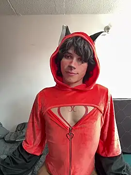 LittleTymmy Chat XXX in diretta