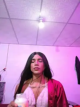 Czat XXX na żywo – Julian_Akerman