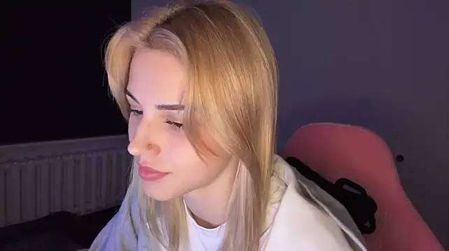 XXX chat uživo modela neweva_