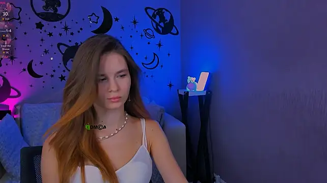 angie_foxy1's Live XXX Chat