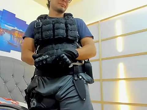 Онлайн чат XXX Milo_scorpio