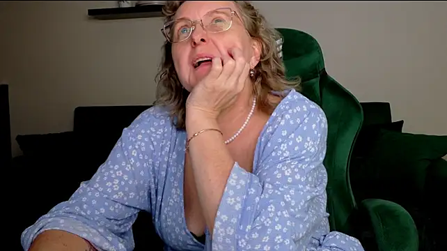 Živý XXX chat JoannaAndNeighbour