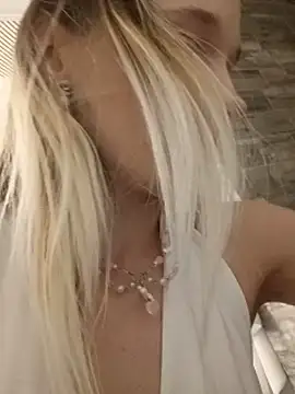 Chloe_StClaire Live XXX Chat