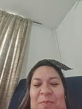 Chat XXX en directo de Charlott-1