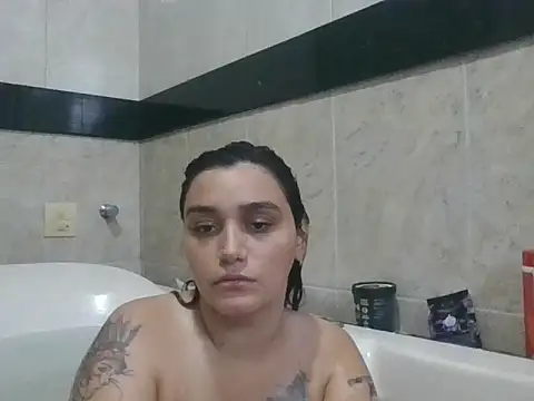 agathasweet99's Live XXX Chat