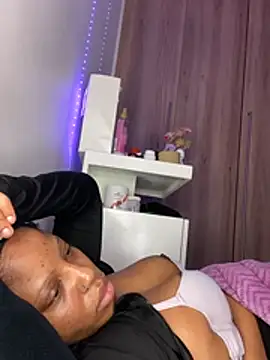 RainBougie's Live XXX Chat