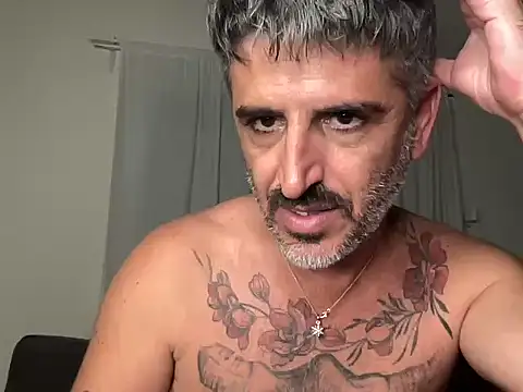 XXX chat uživo modela neverland69