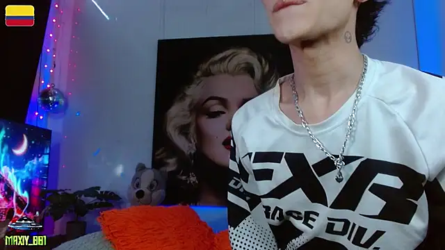Czat XXX na żywo – maxiy_001