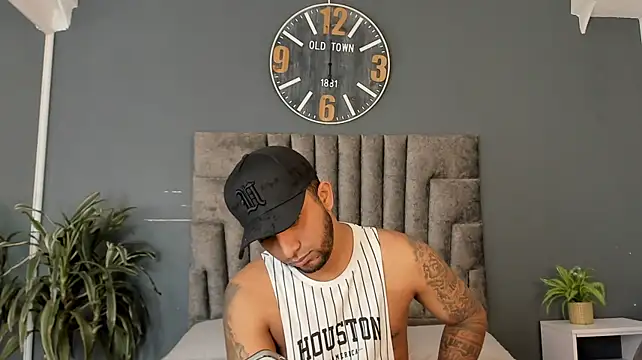 XXX chat uživo modela Robin_Rief