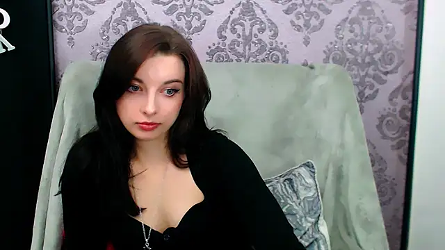 DominantLuna's Live XXX Chat