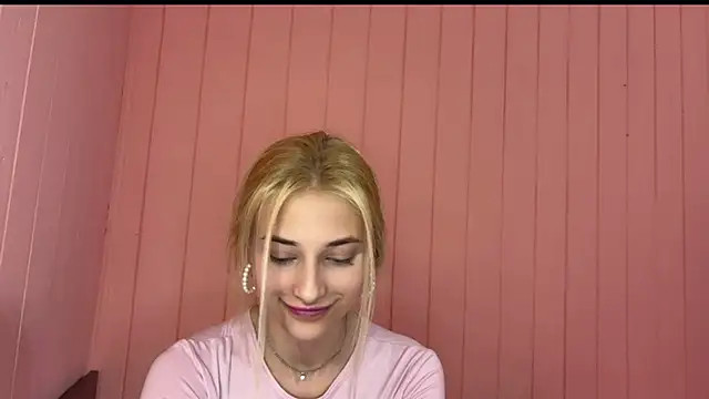FiveFootBlonde 现场XXX聊天