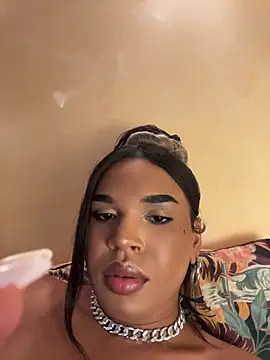 Chat +18 de biancaAngel ao vivo