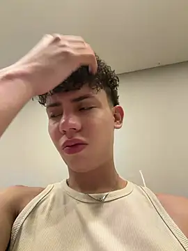 yoursexyjose's Webcam Show