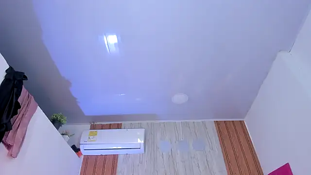 Alika01 Adlı Modelin Canlı XXX Sohbeti