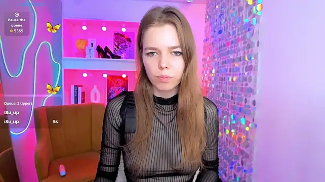 TinaTayylor Adlı Modelin Canlı XXX Sohbeti