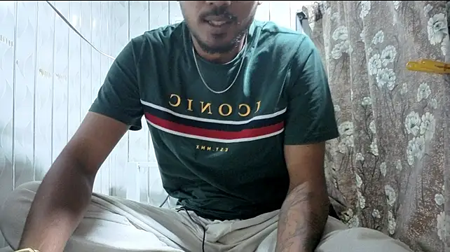 Živý XXX chat just_fucks