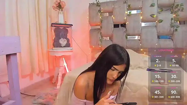 NohaNicole Chat XXX in diretta