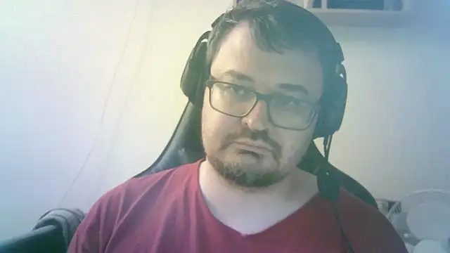 Chat +18 de SirAbuser ao vivo