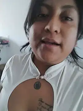 EmpaticBolillo's Live XXX Chat