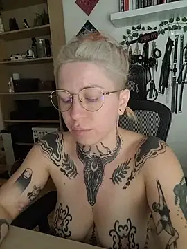 Chatroom XXX en direct de divine_eve