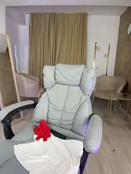 JuliahBlanc Chat XXX live