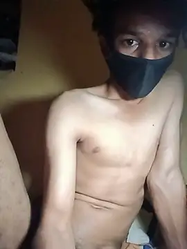 teen-_18 Adlı Modelin Web Kamerası Şovu