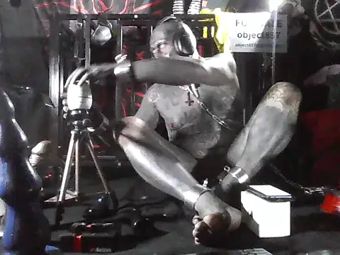 XXX chat uživo modela wormobject