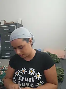 cinnaminnie's Live XXX Chat